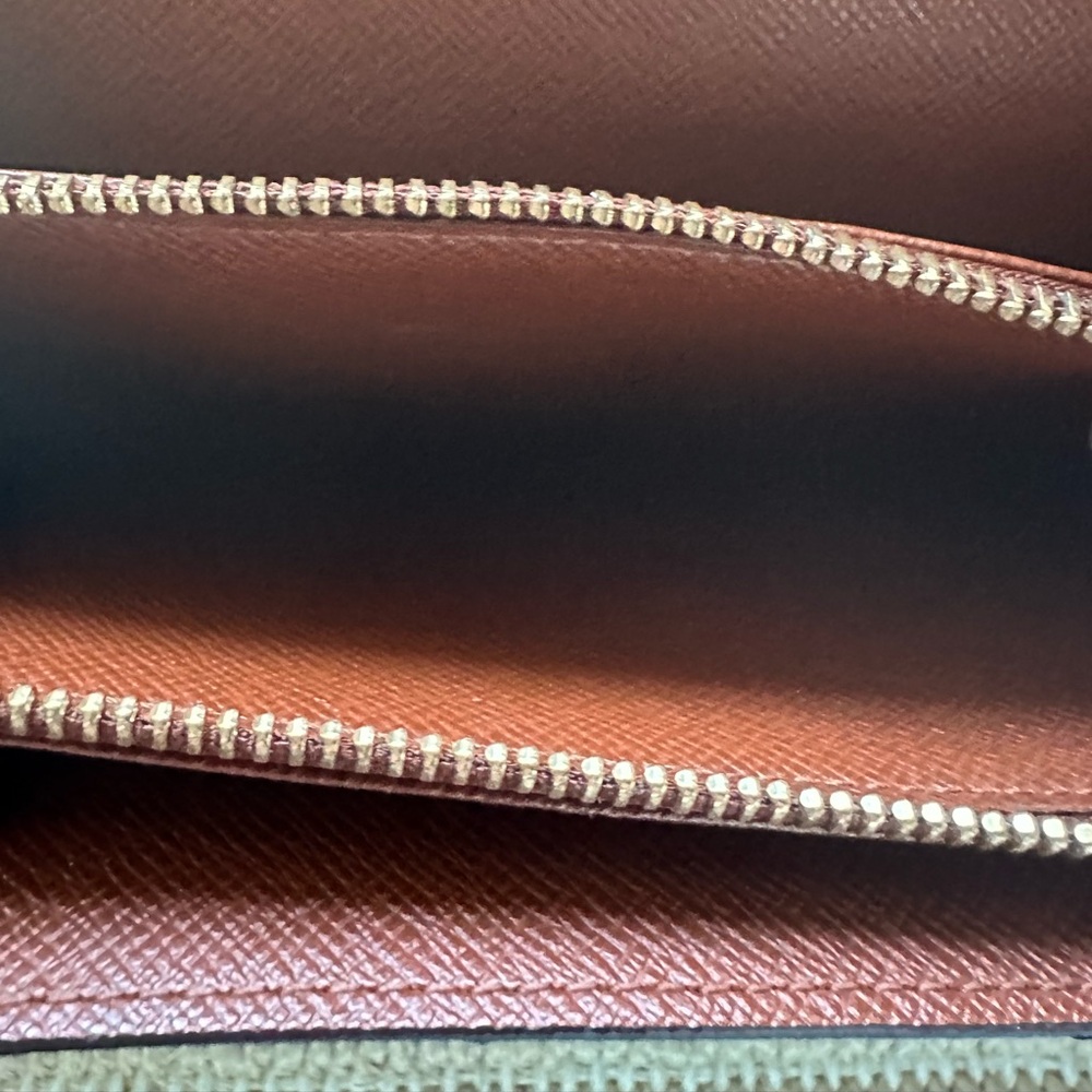 Louis Vuitton Monogram Wallet• New & Immaculate Condition - Picture 5 of 10